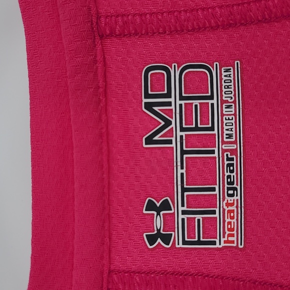 Under Armour Medium  Magenta pink fitted long sleeve silver Logo running shirt - Picture 2 of 5